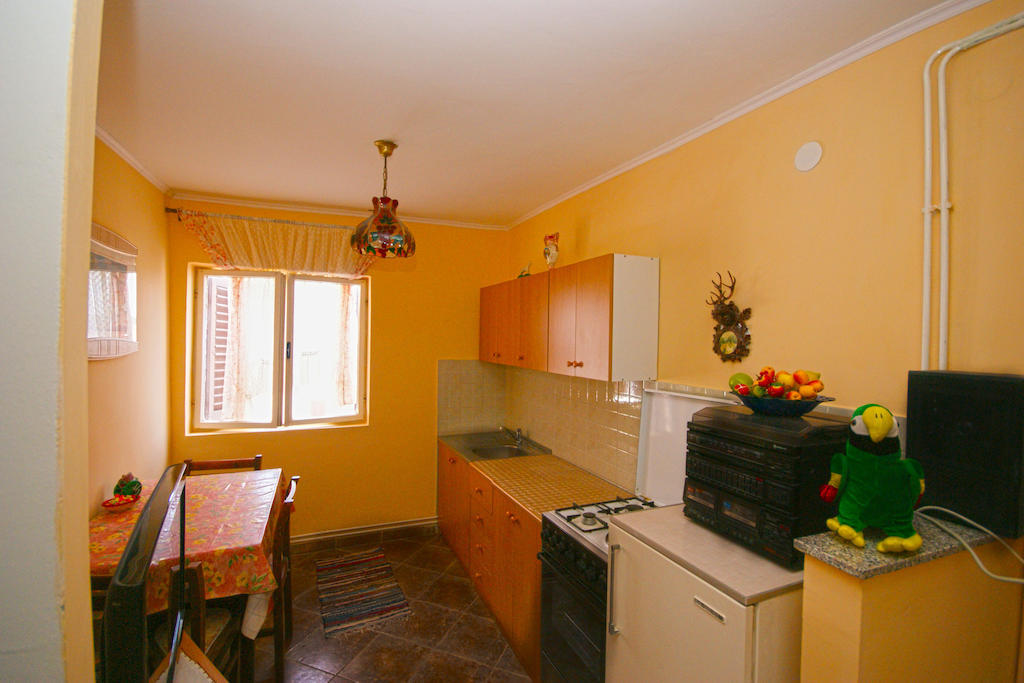 Guest House Robert I Mirna Bale Exterior foto