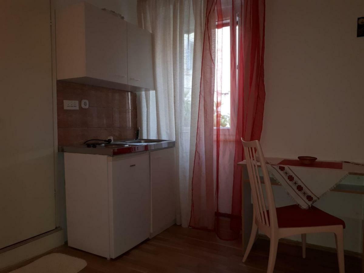 Guest House Robert I Mirna Bale Exterior foto