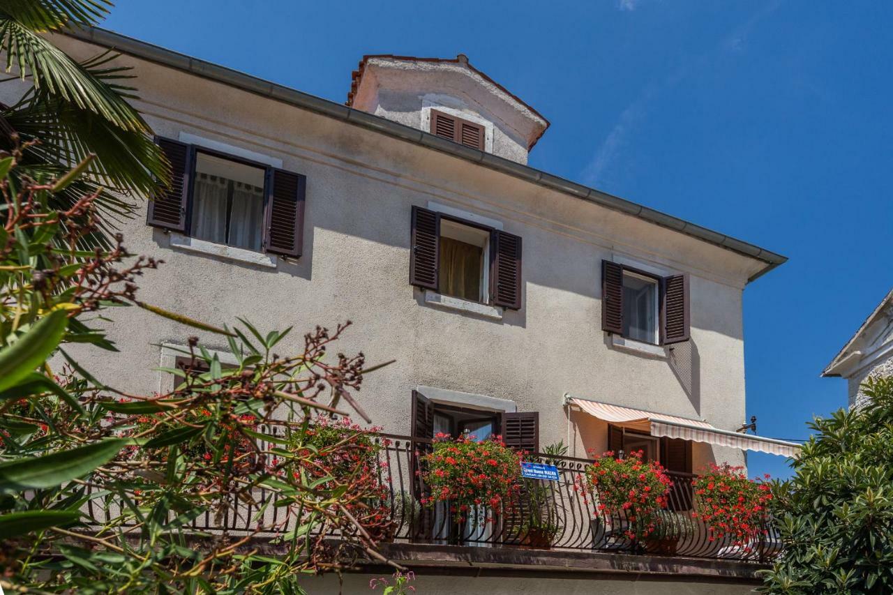 Guest House Robert I Mirna Bale Exterior foto