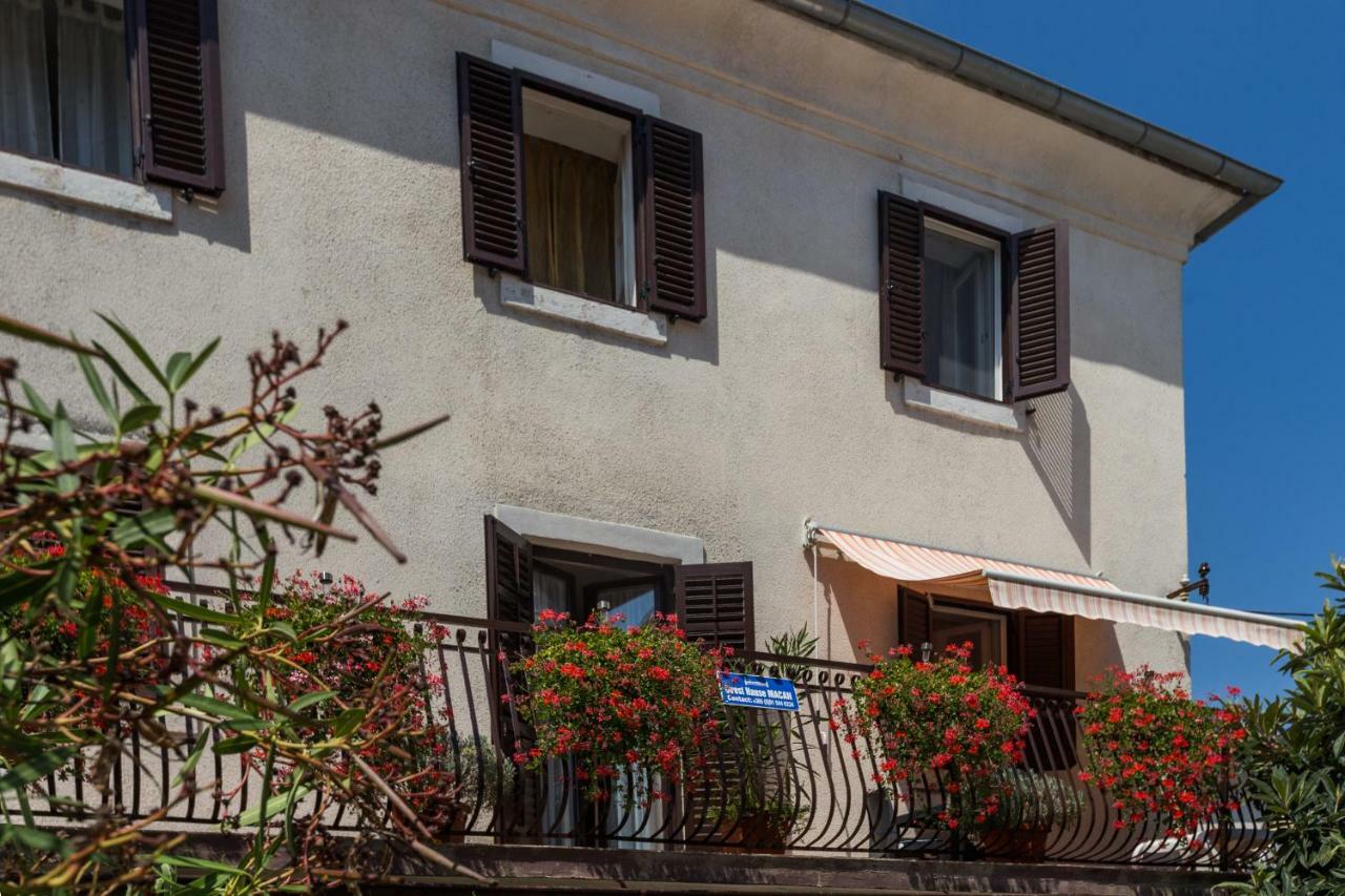 Guest House Robert I Mirna Bale Exterior foto